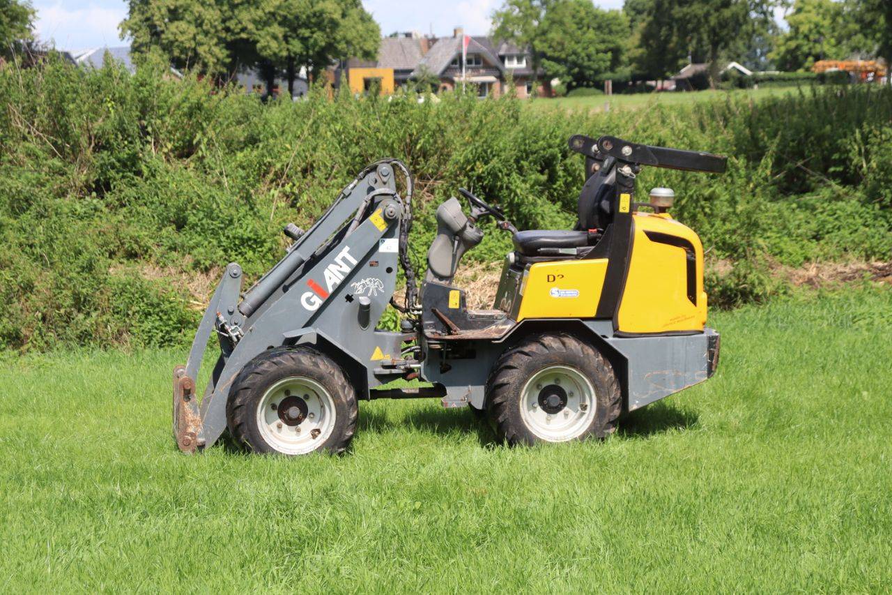 Wheel loader Giant D337T Diesel 2010 image