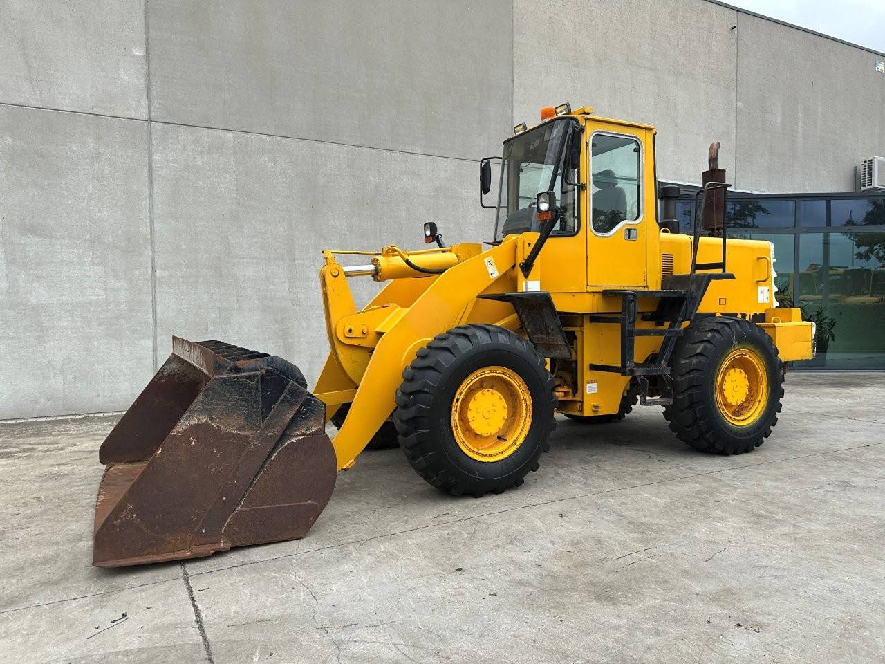 Wheel loader SEM ZLF30F-1 Diesel 2006 image