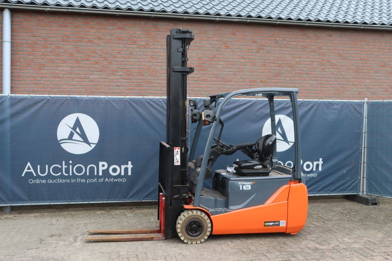 Forklift Toyota 8FBET18 Electric 1800kg 6.5m 2011 image