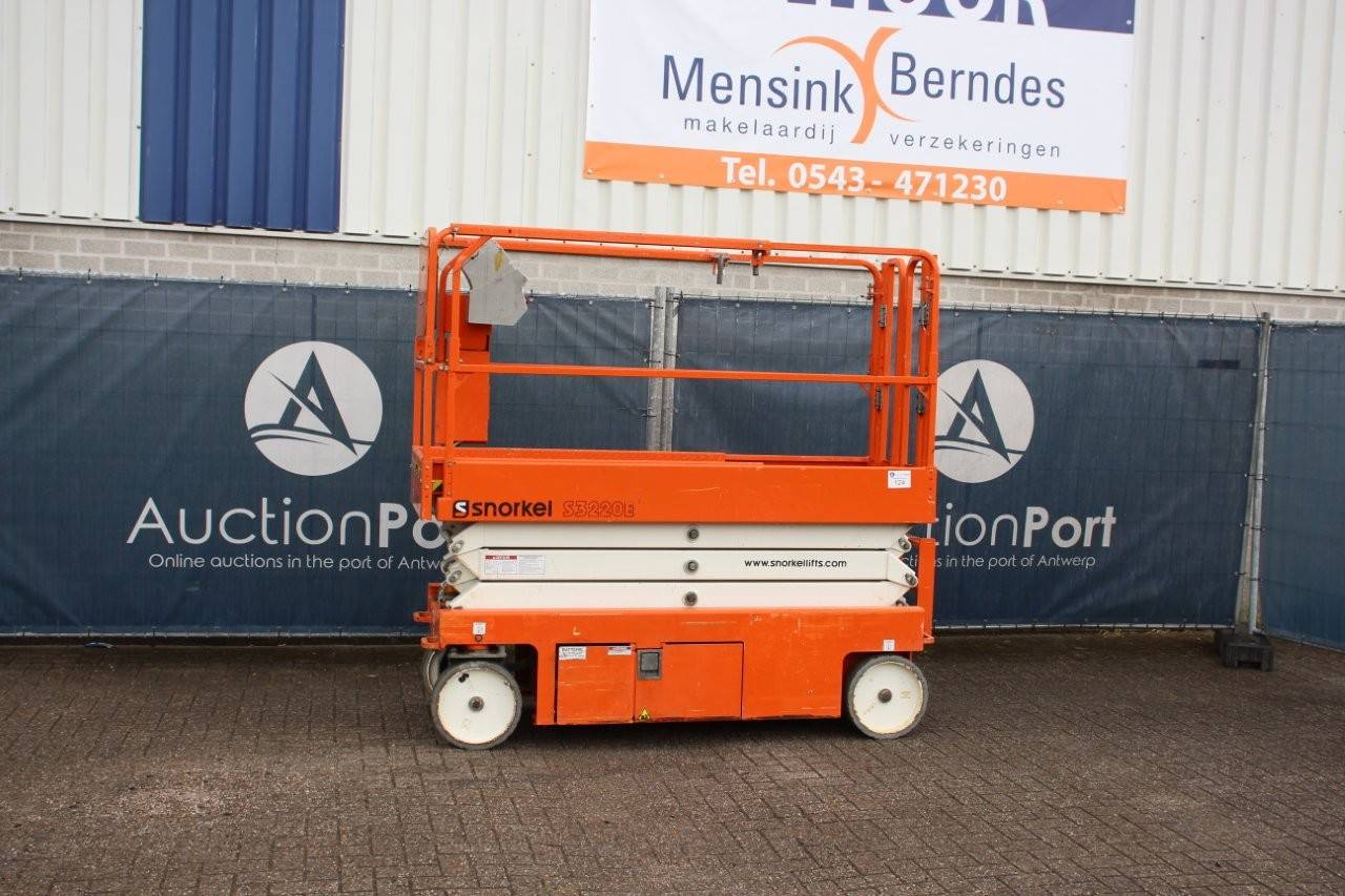 Schaarlift Snorkel S3220E Elektrisch 8.1m 2018 image