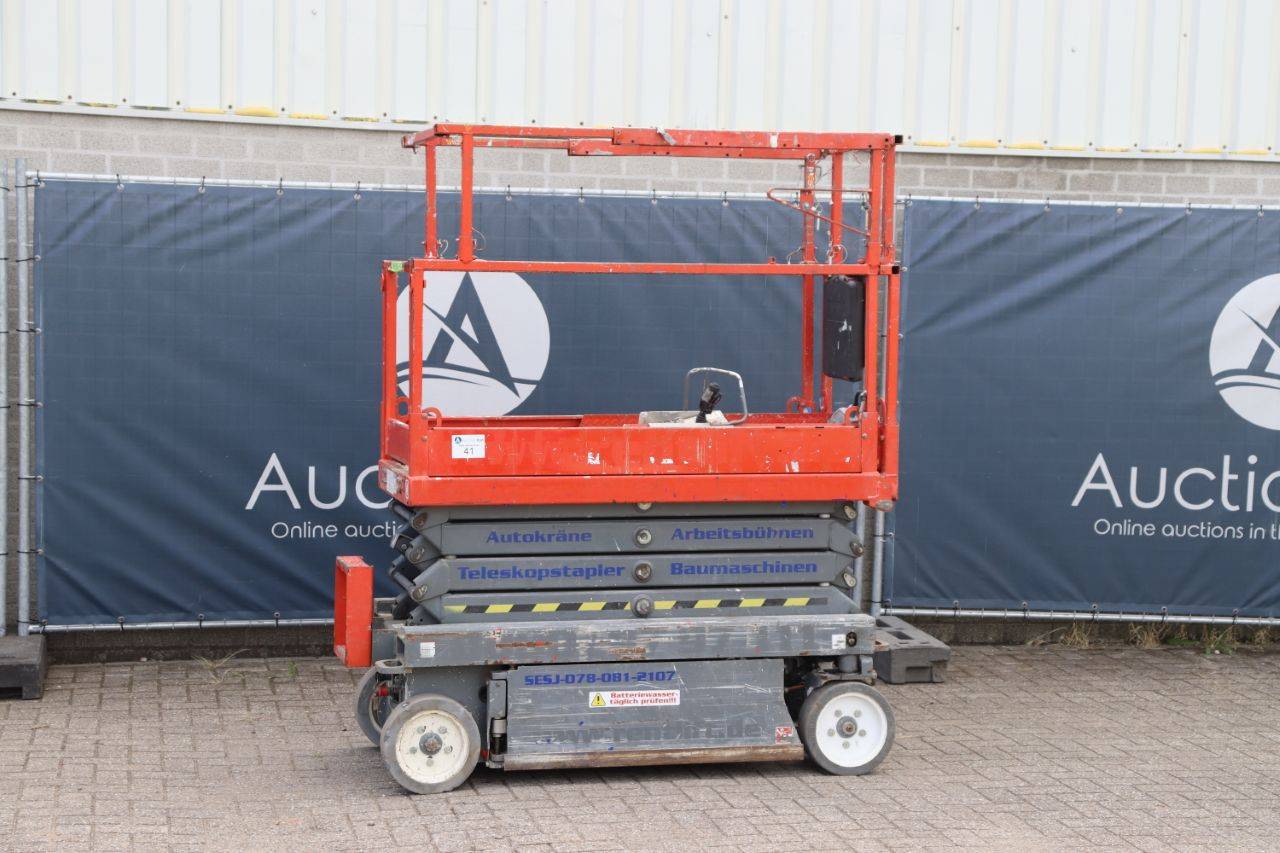 Scissor Lift Skyjack SJ III-3219 Electric 7.79m 2014 image