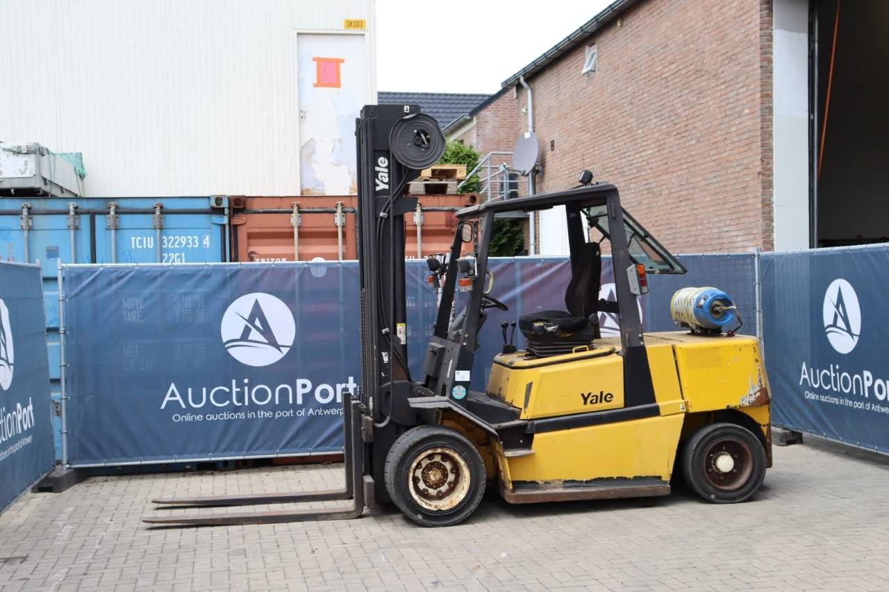 Yale LPG 6000mm forklift image