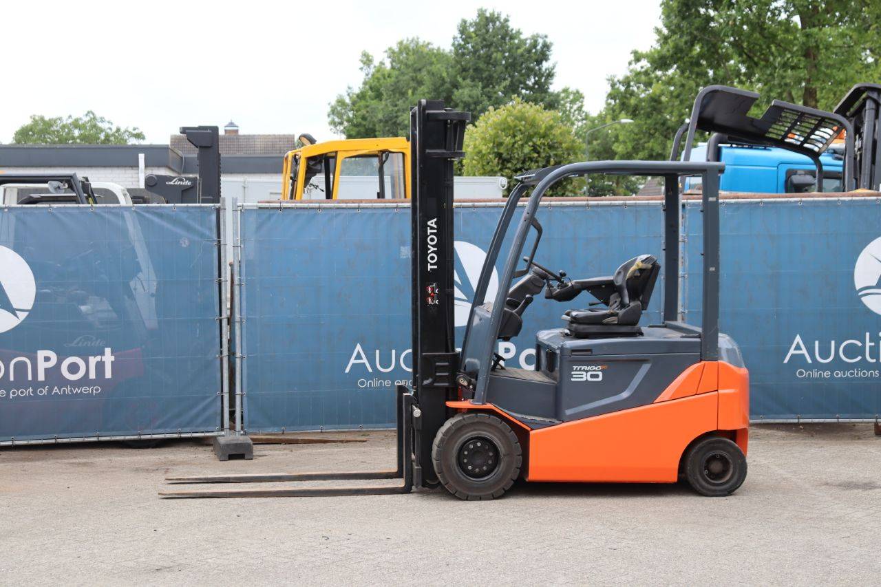 Forklift Toyota 8FBMKT30 Electric 3000kg 3.7m 2013 image