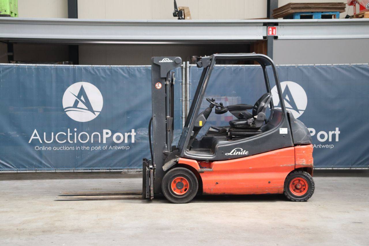 Forklift Linde E25-02 Electric 2500kg 2001 image
