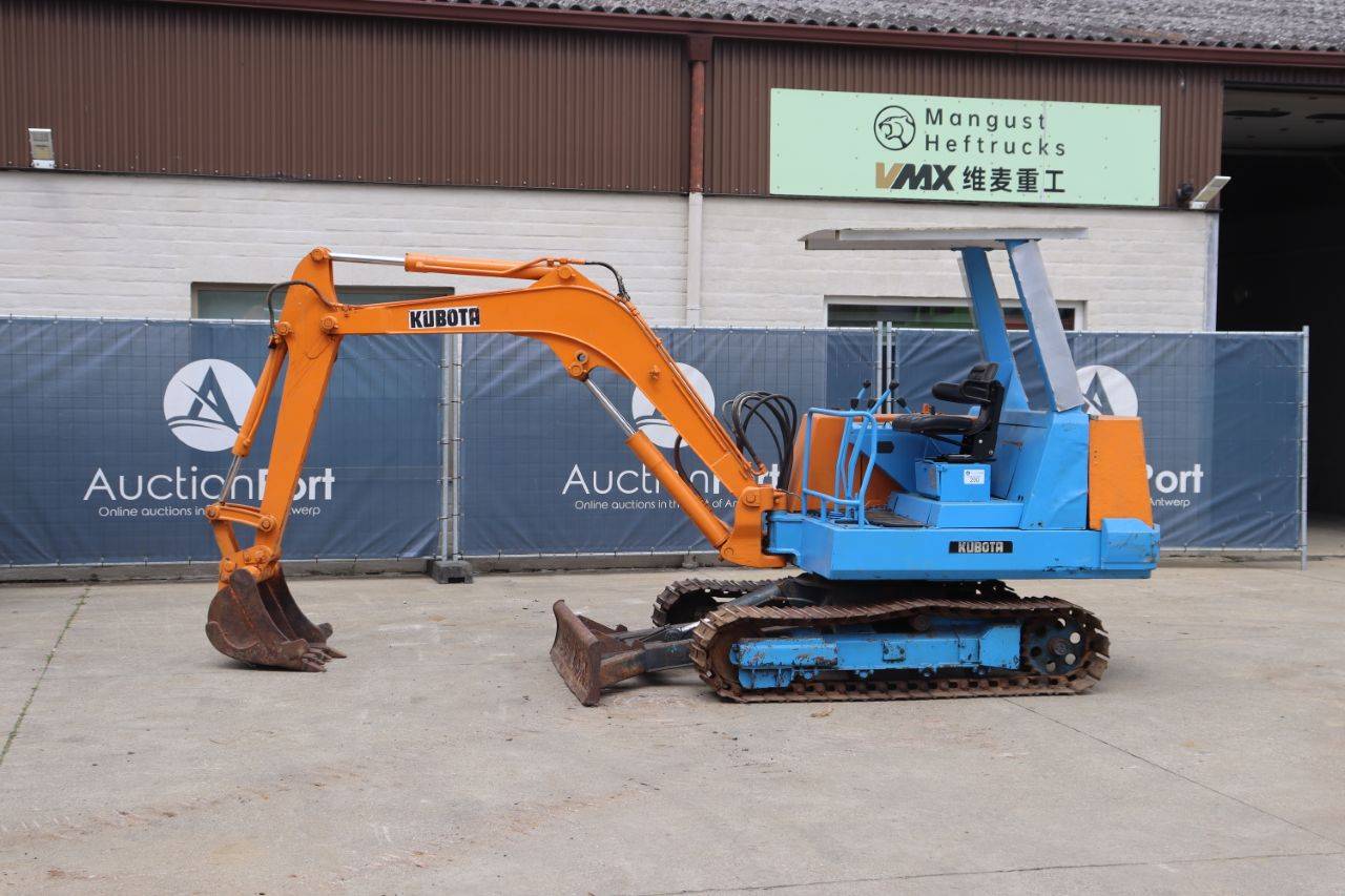 Mini excavator Kubota KH-033 Diesel image