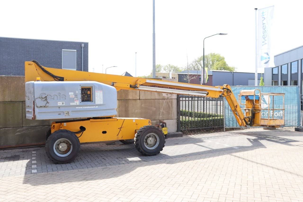 Telescoophoogwerker Genie S-45 Diesel 13.7m 2005 image