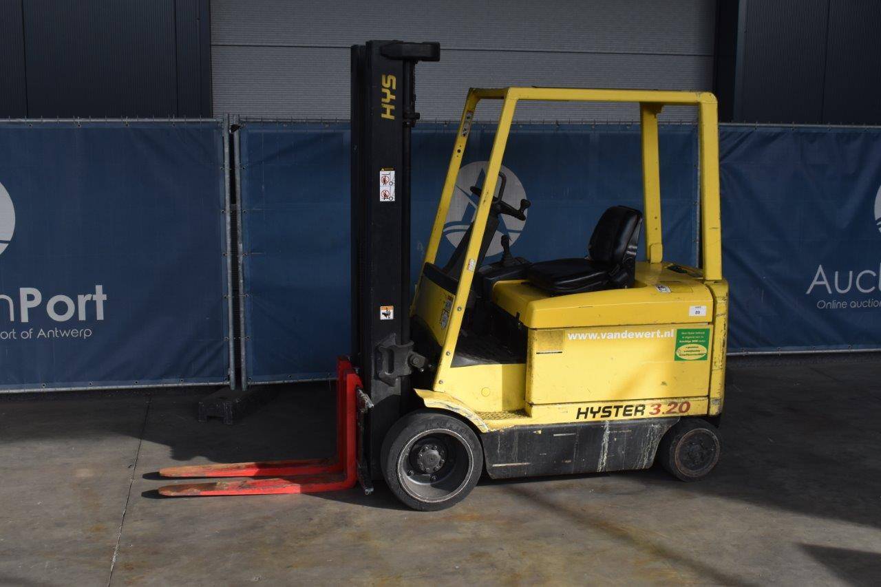 Hyster E3.20XM Electric Forklift 3200kg image