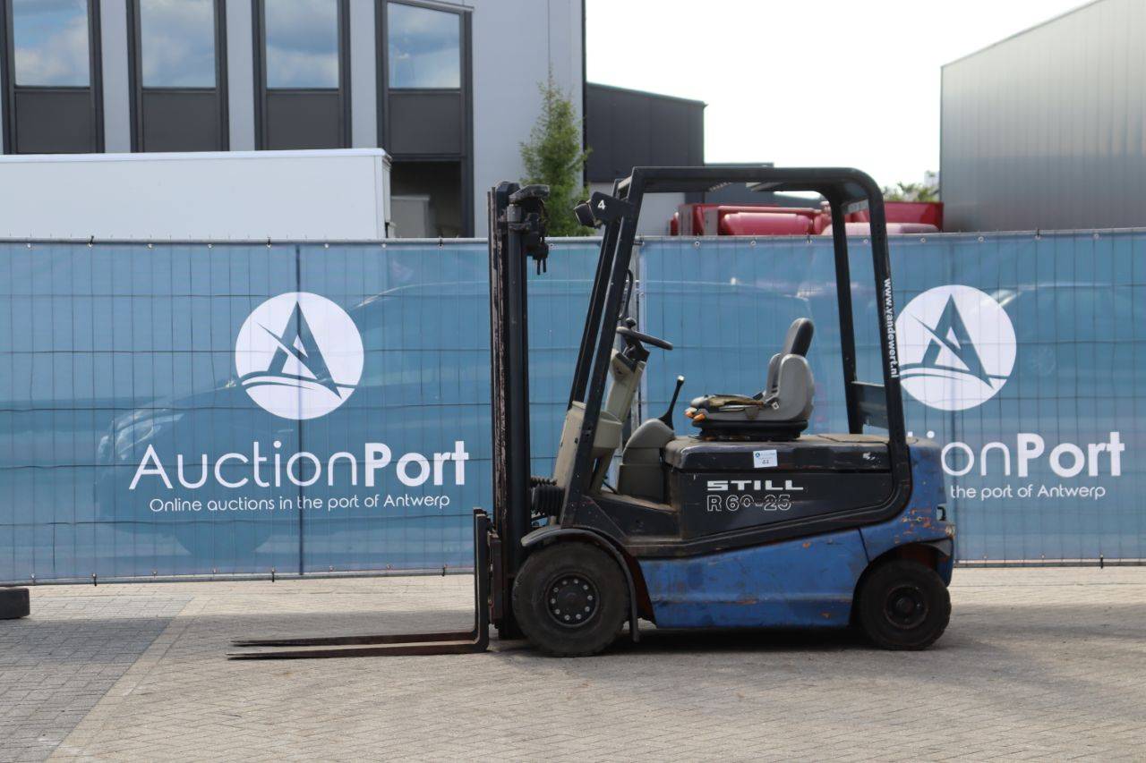 Forklift Still R60-25 Electric 2500kg 3.0m 2005 image