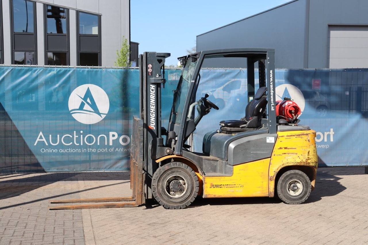Forklift Jungheinrich TFG 425 LPG 2500kg 4.0m 2014 image