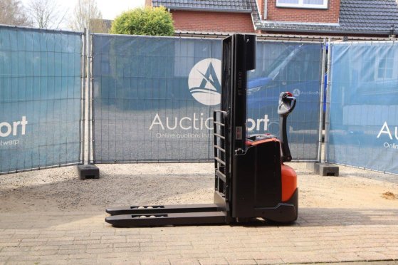 Stacker BT SWE140L Electric 1400kg 2.65m 2015 BT SWE140L 2015 2