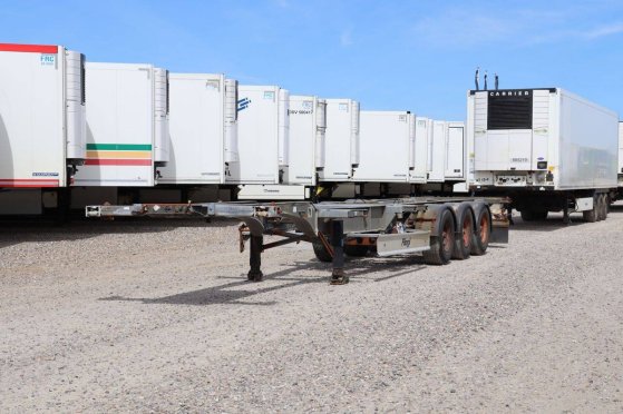 Fliegl 2008 Container Chassis Fliegl 2008 2