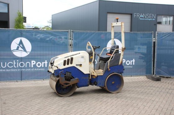 Tandem roller Hamm HD8VV Diesel 14.8kW 2014 HD8VV 2014 2