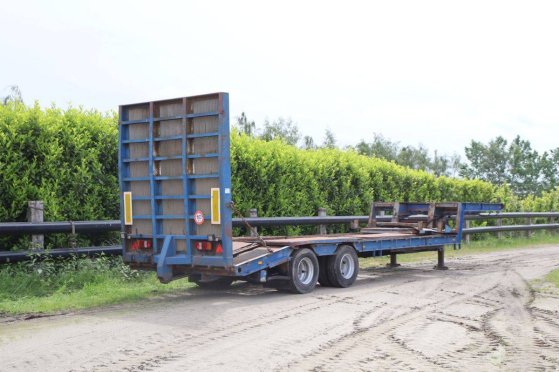 Semi-Low Loader MOL 32000kg 1970 MOL 11/12-15V-20-32 1970 2 Lowloader semi-trailers