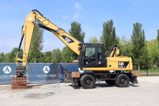 Crawler excavator Caterpillar M318D Diesel 129kW 2010 M318D 2010 2 Wheeled Excavators