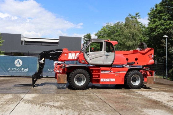 Manitou MRT 3255+ Telehandler Diesel 5500kg 31.6m 2016 MRT 3255+ 2016 2 image 16