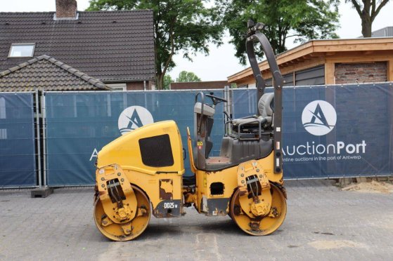 Compactor Volvo DD25W Diesel 25kW 2016 DD25W 2015 2 image 16