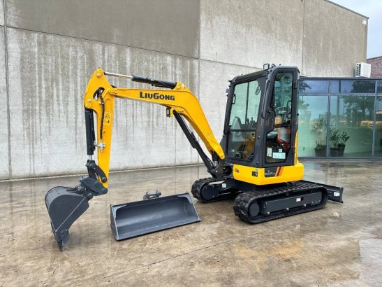 LiuGong 9027 FZTS Diesel Crawler Excavator 2026 New LIUGONG 9027 FZTS 2026 1 Crawler Excavators
