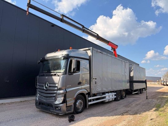 Box truck Truck Mercedes-Benz Actros 2645 6X2 Diesel 2016 Actros 2645 6X2 2016 2