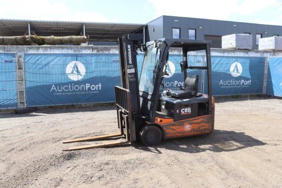 Heftruck Doosan B15T-5 Elektrisch 1500kg 3.3m 2011 Doosan B15T-5 2011 2 Forklift
