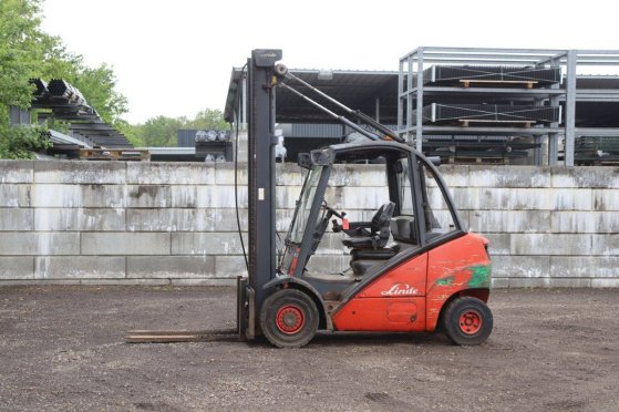 Linde H30D Diesel Forklift 3000kg 2004 H30D 2004 2 Forklift