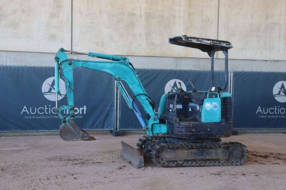 Mini excavator Takeuchi TB20R Diesel TB20R 2