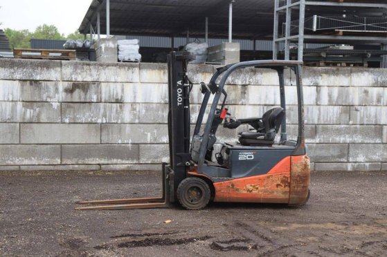 Forklift Toyota TRAIGO 20 Electric 2000kg TRAIGO 20 2 Forklift