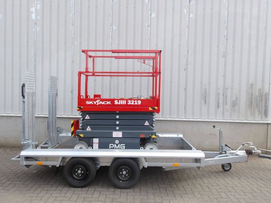 SkyJack SJ3219 Electric Scissor Lift 7.81m 2017 Skyjack SJ3219 2017 2 Scissor Lifts