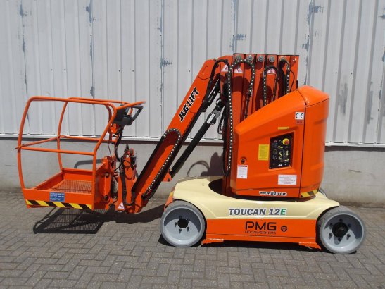 Toucan 12E Electric Mast Lift 11.83m 2016 Toucan 12E 2016 2