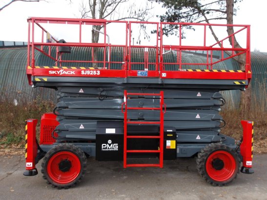 Skyjack SJ9253RT Diesel Scissor Lift 18.15m 2020 Skyjack SJ9253RT 2020 2 Scissor Lifts