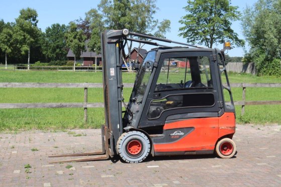Linde E25L-01 Electric Forklift 2500kg 2017 E25L-01 2017 2 Forklift