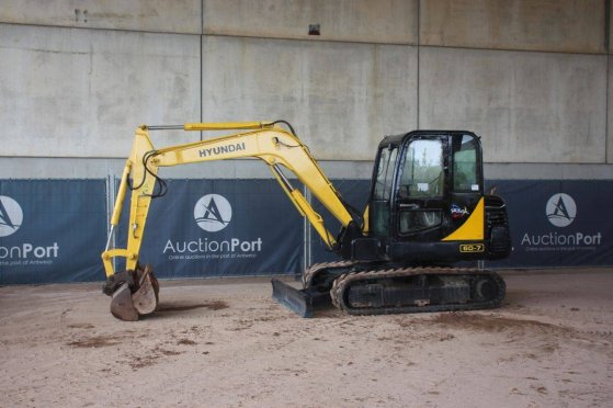 Hyundai R60-7 Diesel Crawler Excavator 2011 R60-7 2011 2 Crawler Excavators