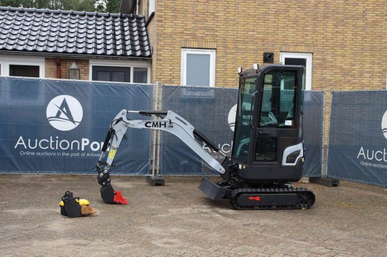 Mini Excavator CMH HFT15 Diesel 10.2kW 2026 New CMH HFT15 2026 1