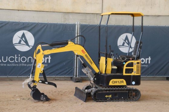 Mini excavator AGT Industrial QH12R Petrol 2024 AGT Industrial QH12R 2024 2