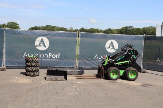 Articulated loader DRO SK650W Petrol 2025 DRO SK650W 2025 2 Wheel Loaders