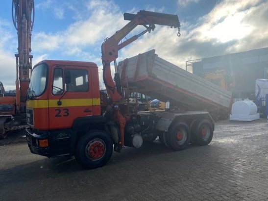 MAN 26.332 6x4 Diesel Tipper Truck 1990 with Crane 26.332 6x4 1990 2