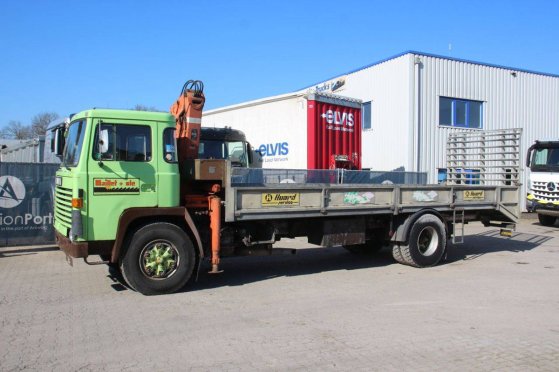 Crane truck Scania LB81 S54 Diesel 205hp 1980 LB81 S54 1980 2 Crane trucks