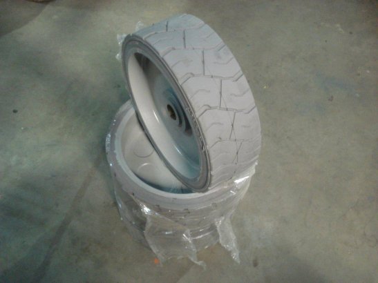 Genie wheels from Genie GS-2032 GS-2032 2