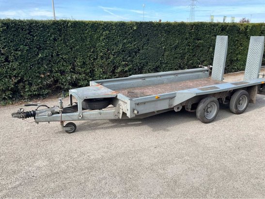 Ifor Williams 2011 car transporter trailer IFOR WILLIAMS 2011 2