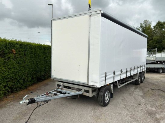 Flatbed trailer Berne 2004 Van Berne-Hedel Schamelwagen 2004 2 Flatbed open trailers