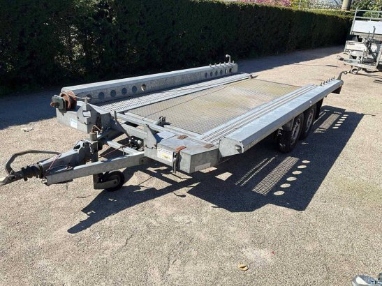 Machine transporter Saris Saris Machinetransporter 2003 2 Flatbed open trailers
