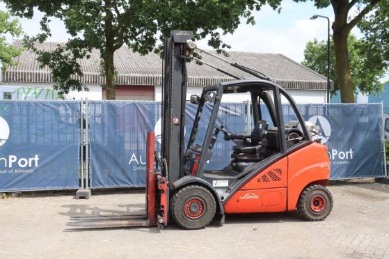 Linde H35T LPG Forklift 3500kg 2009 H35T 2009 2 Forklift image 16