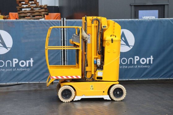 JLG Toucan 800 A Electric Articulated Boom Lift 2004 Toucan 800 A 2004 2