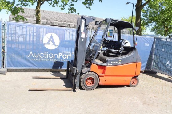 Linde E30-600 Electric Forklift 3000kg 7.0m 2008 E30 2008 2 Forklift