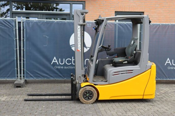 Forklift Jungheinrich Electric 2 Forklift