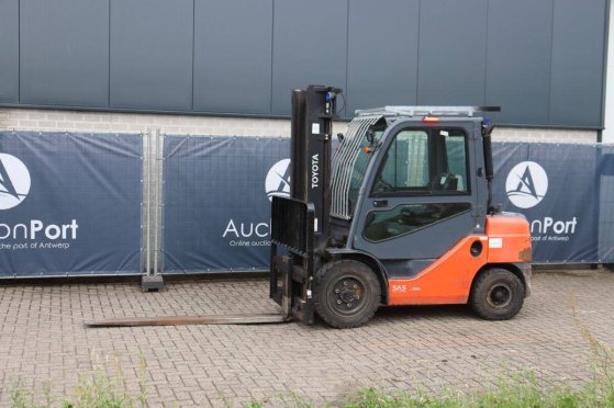 Forklift Toyota 02-8FDF30 Diesel 3000kg 3.7m 2020 02-8FDF30 2020 2 Forklift