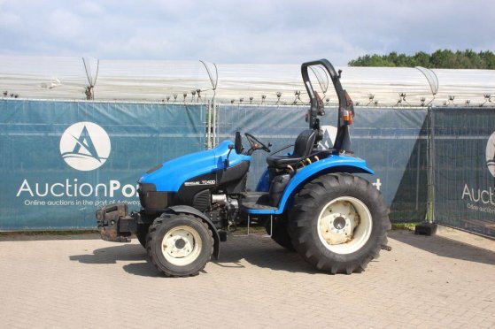 Compact tractor New Holland TC40D Diesel 40hp TC40D 2