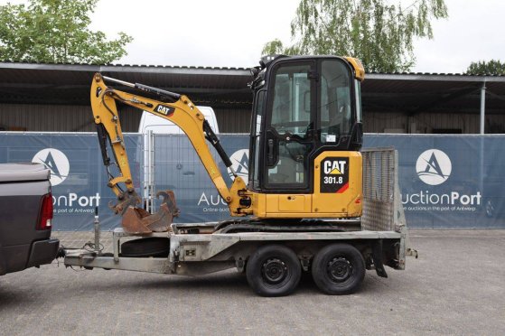 Caterpillar 301.8 Diesel Mini Excavator 15.7kW With Trailer 301.8 2