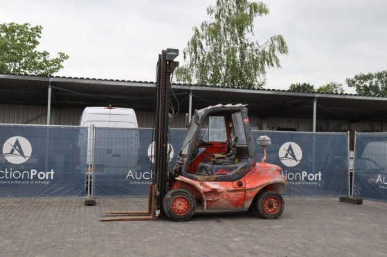Linde H40D-04 Diesel Forklift 4000kg 5.5m 2001 H40D-04 2001 2 Forklift