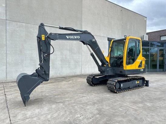 Midi excavator Volvo EC55B Diesel 2012 EC55B 2012 2 Crawler Excavators