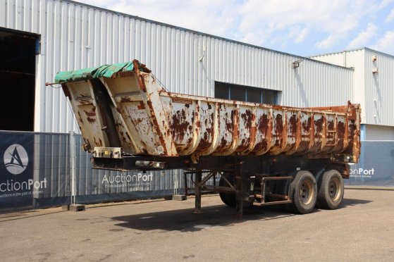 Tipper Semi-trailer Fruehauf BD32/01 33000kg 1999 BD32/01 1999 2